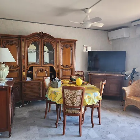 Apartment Large, Bright And Quiet Flat With Stunning Panoramic Sea Views Saint Aygulf
